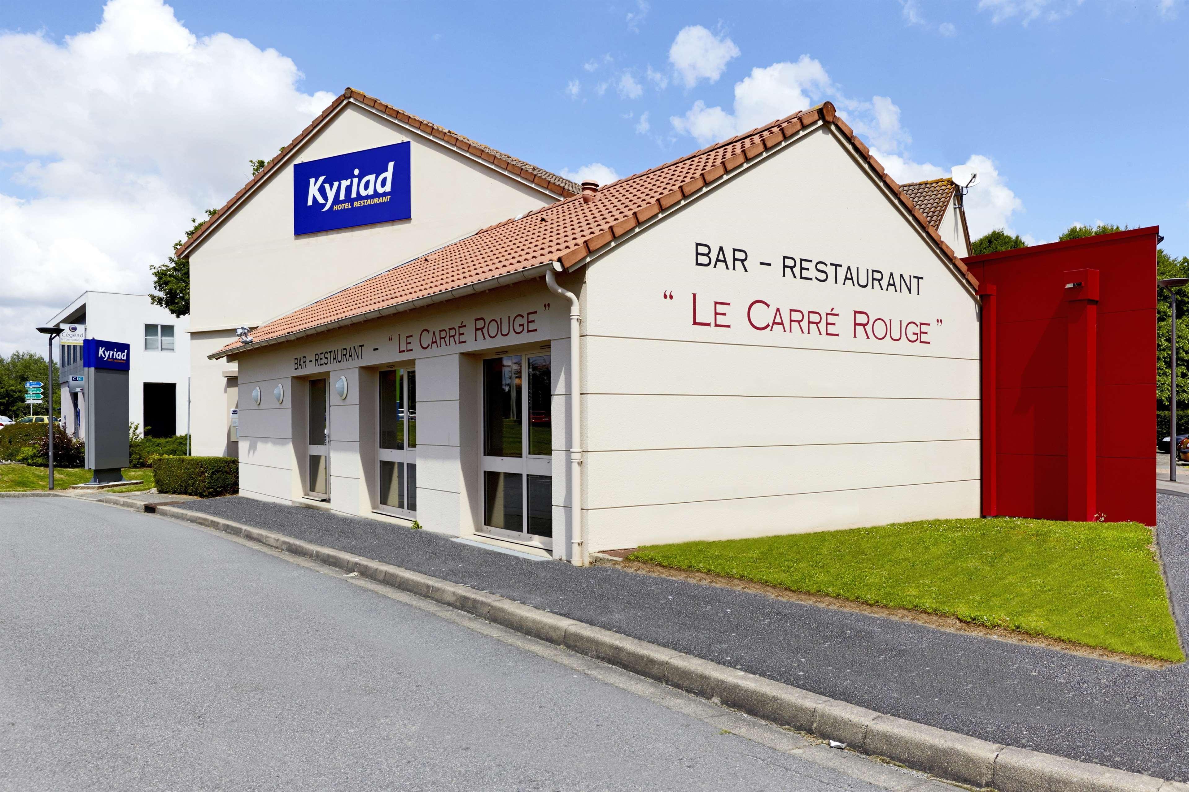 Kyriad Cholet Hotel Exterior photo