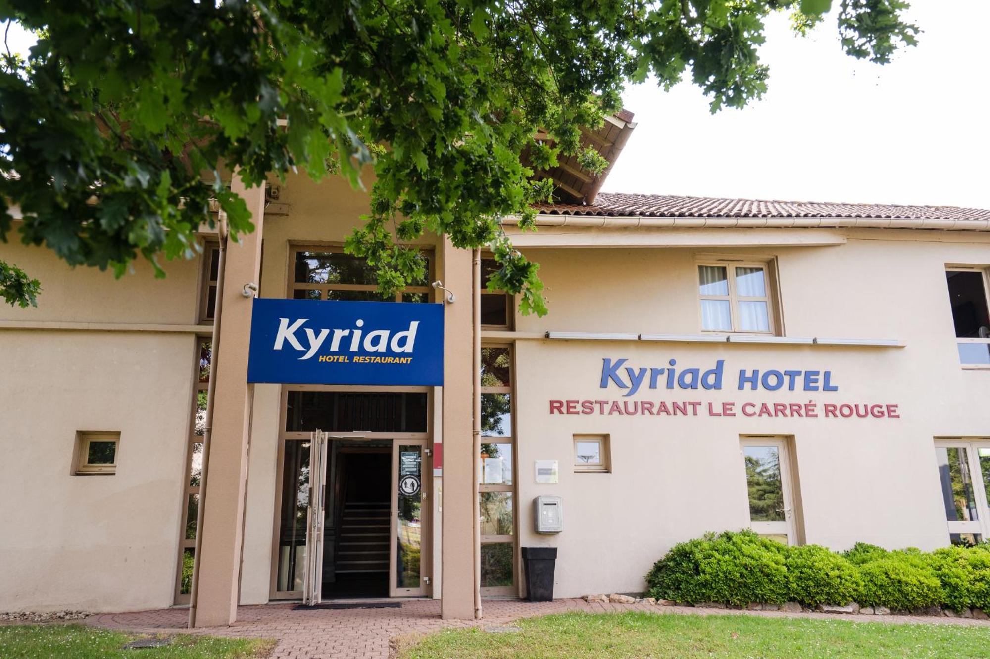 Kyriad Cholet Hotel Exterior photo